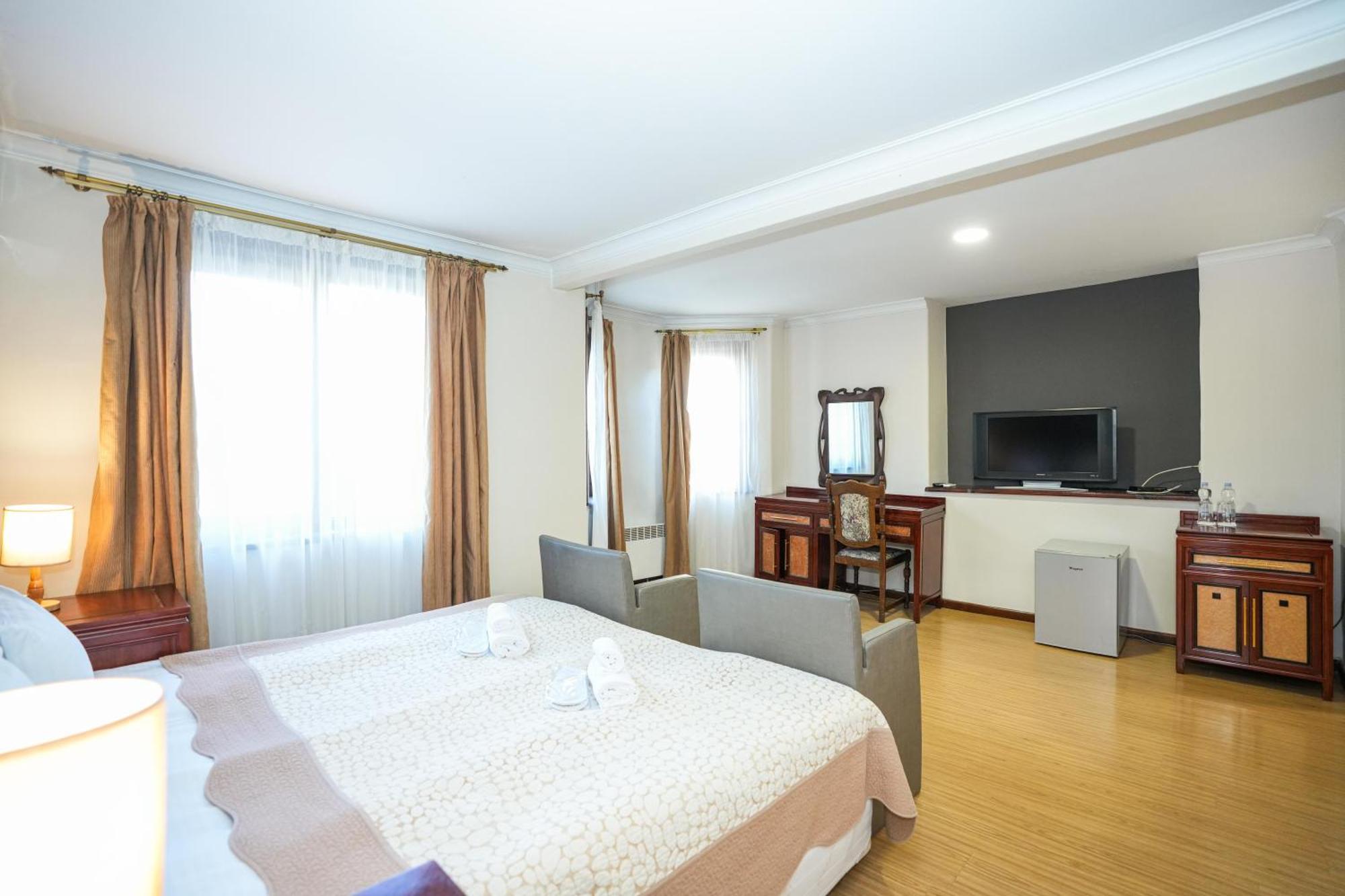 Beaumonde Hotel Тбилиси Экстерьер фото