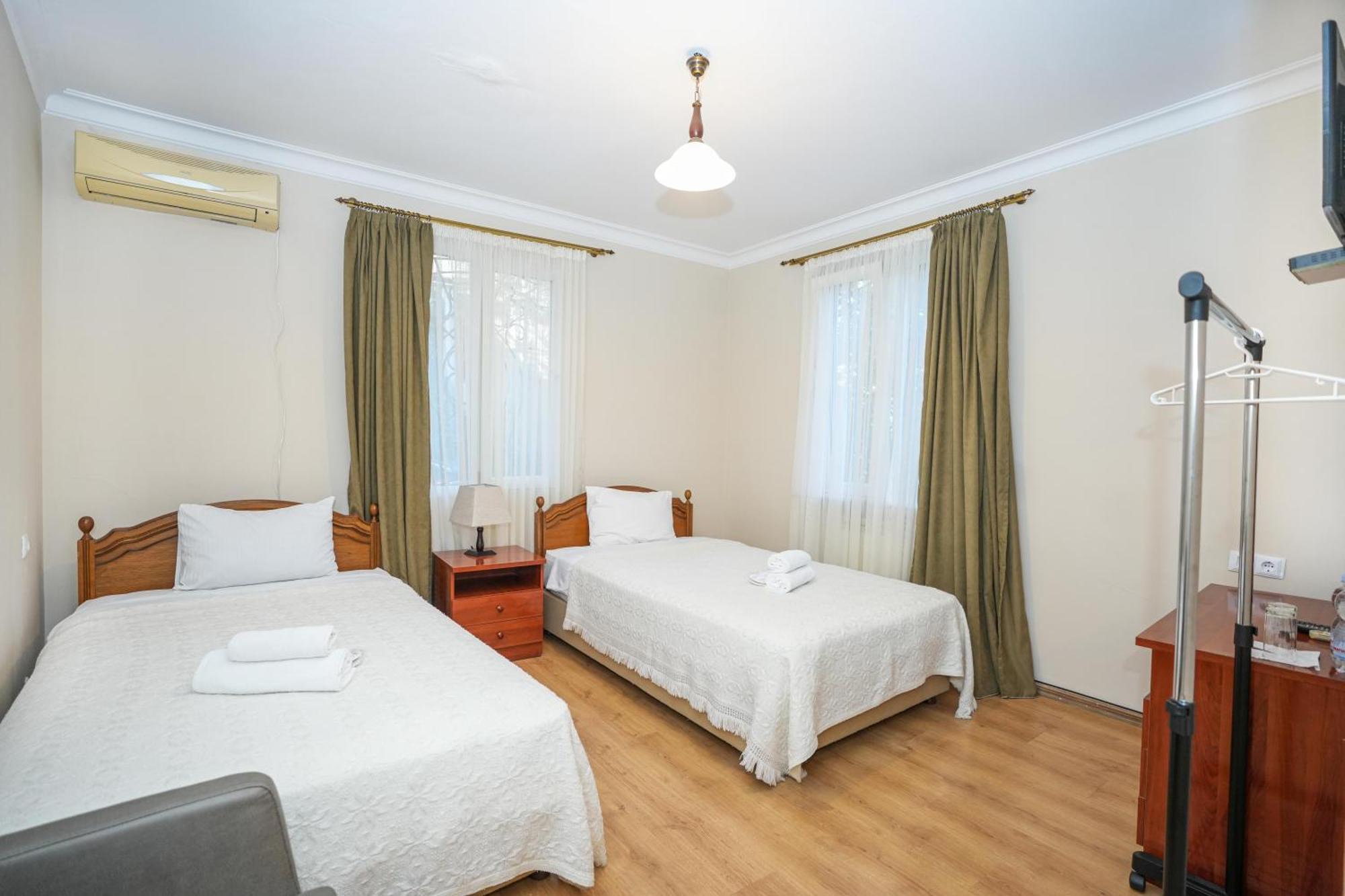 Beaumonde Hotel Тбилиси Экстерьер фото